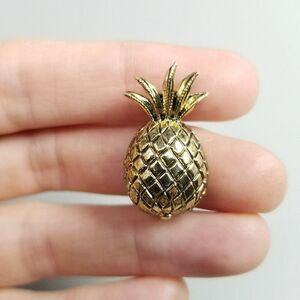 Vintage Little Pineapple Shape Brooch, Gold Tone Fruit Lapel Pin, Estate